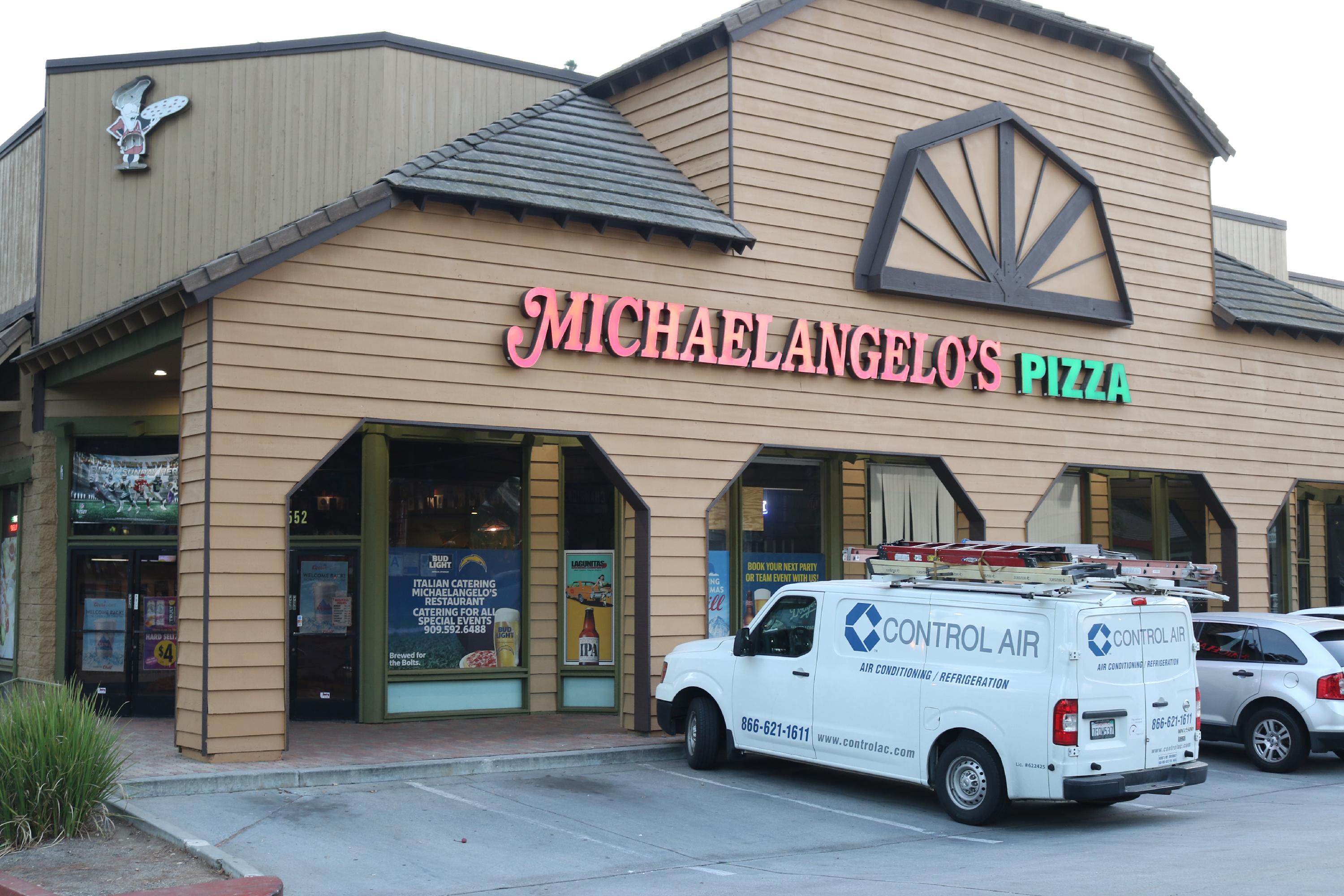 Michaelangelos Pizza